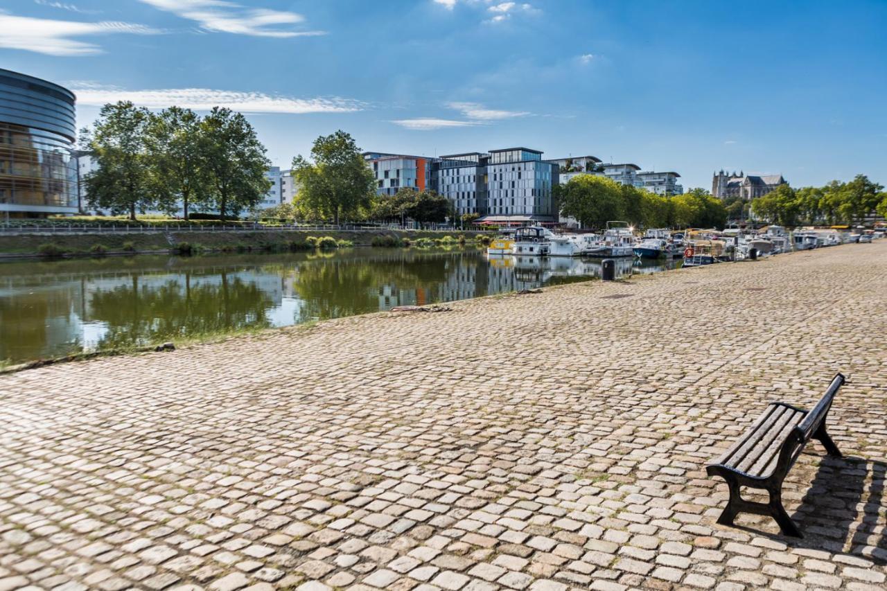 L'Idylle : T2 De Standing Avec Parking - Gare/Cite Des Congres/Lieu Unique Lejlighed Nantes Eksteriør billede